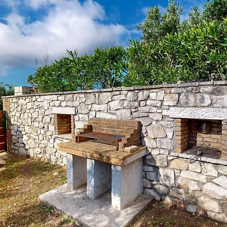 Vilă Meroviglia Gaios